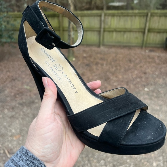 CHINESE LAUNDRY Chunky PLATFORM HEEL Open Toe Shoes Sz 6 1/2 - Picture 3 of 10